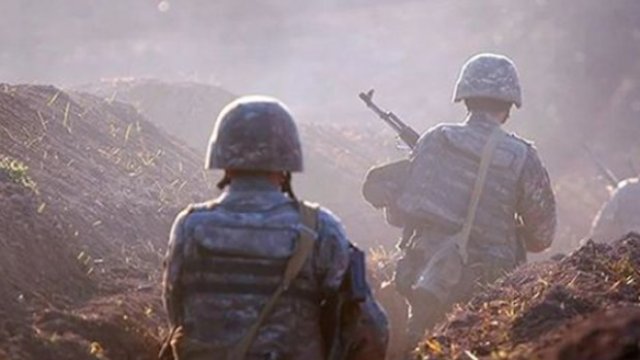 Bakı üç erməni hərbçini sərbəst buraxdı