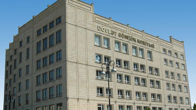 Gömrük Komitəsi əməkdaşını rüşvət alarkən saxladı - Prokurorluğa müraciətxa0