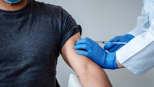 Azərbaycanda peyvənd olunanların sayı açıqlandı