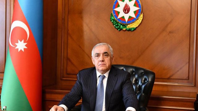 Baş nazirdən bu nazirliyin strukturu ilə bağlı - Qərar