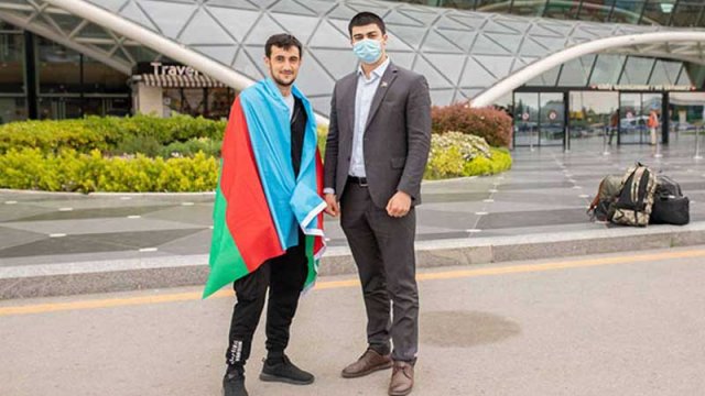Türkiyəyə göndərilən 3 qazimiz sağalaraq Vətənə döndü - FOTO