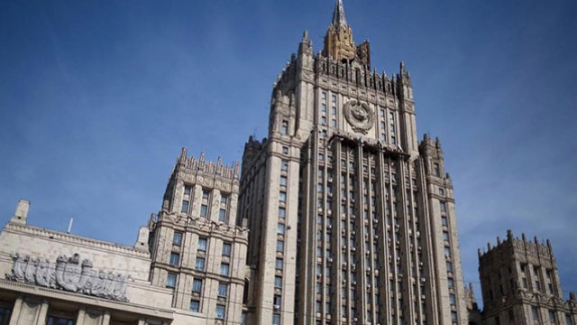 Rusiya daha bir ölkənin diplomatını ölkədən çıxarır