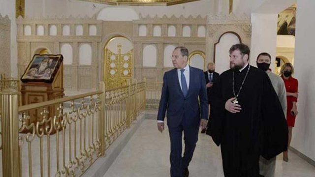 Lavrov Bakıdakı Müqəddəs Məryəm kilsəsində - FOTO