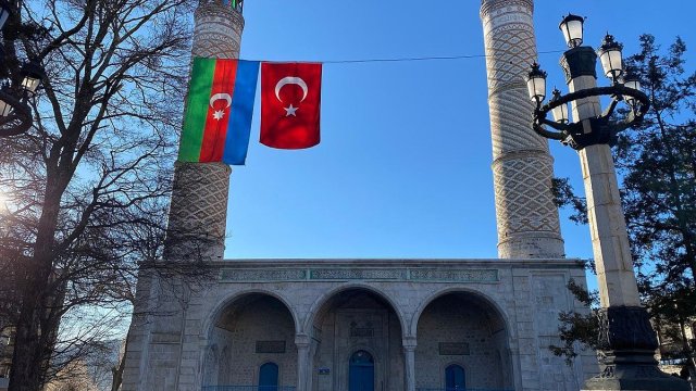 29 ildən sonra Şuşada bayram namazı... - VİDEO