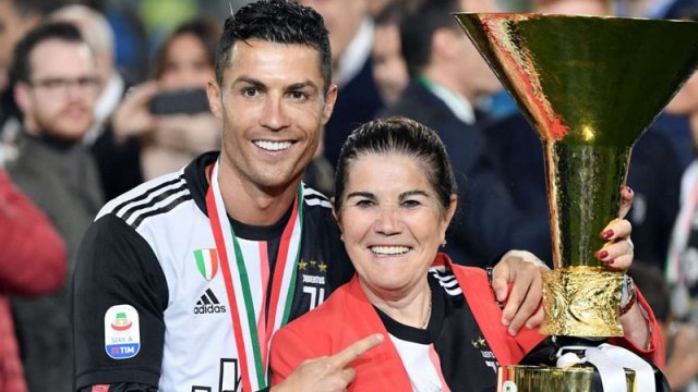 Anası Ronaldunu bu kluba aparır - Sürpriz transfer
