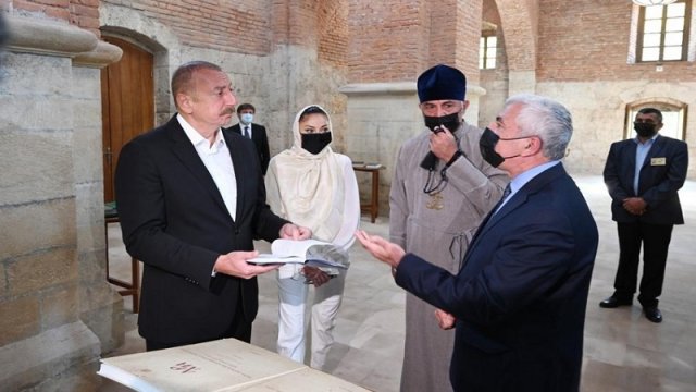 Prezident İlham Əliyev: Azərbaycanda bütün xalqlar bir ailə kimi yaşayır