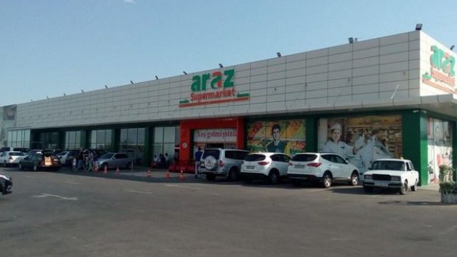 “Araz” supermarket vaxtı ötmüş məhsulların satılmasına görə cərimələndi