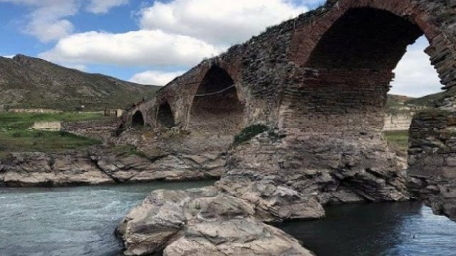 Xudafərin sərhəd gömrüyü tezliklə açılacaq