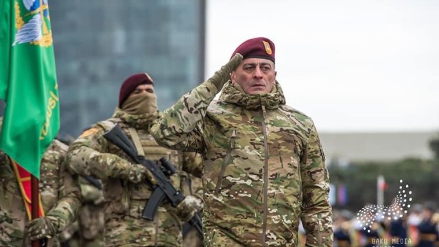 Hikmət Mirzəyev 28 il öncə - FOTO