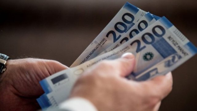 Orta aylıq əmək haqqının məbləği azalıb - RƏSMİ