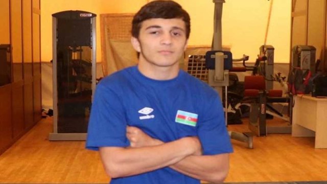 Erməniyə qalib gələn güləşçimiz Avropa çempionatında finala çıxdı