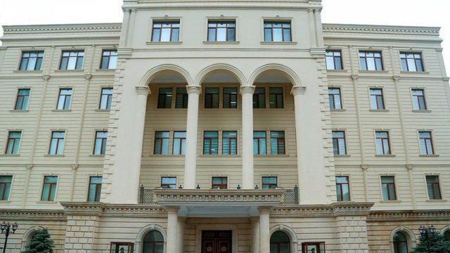 Müdafiə Nazirliyinin hərbi qulluqçuları təltif edilib - SİYAHI