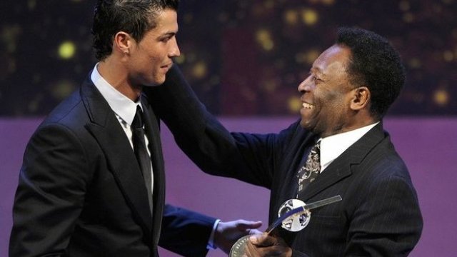 Pele Ronaldunu təbrik etdi