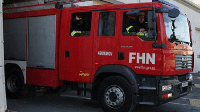 Bakıda daha bir yaşayış binasında YANĞIN