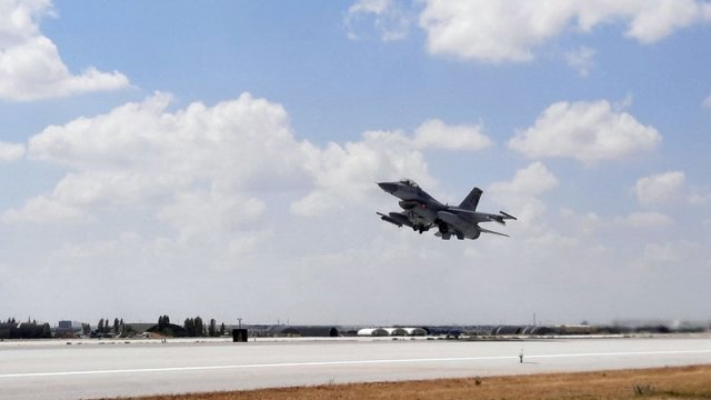 Hərbçilərimizin Türkiyədəki təlimlərindən FOTOLAR