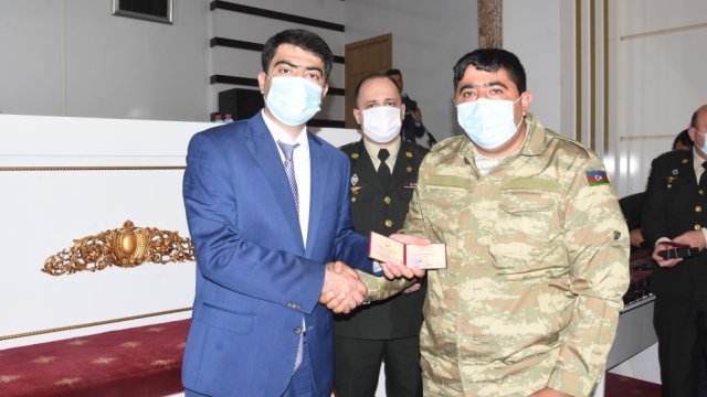 Ağstafada şəhid ailələri və Vətən müharibəsi iştirakçılarına orden və medallar təqdim olunub