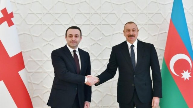 İlham Əliyev İrakli Qaribaşvilini təbrik etdi