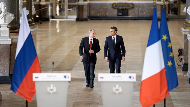 Putin Makronla Qarabağı müzakirə etdi