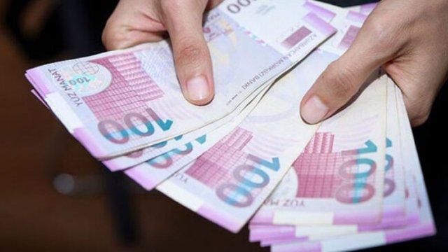 Bu şəxslərin maaşları artırıldı - RƏSMİ