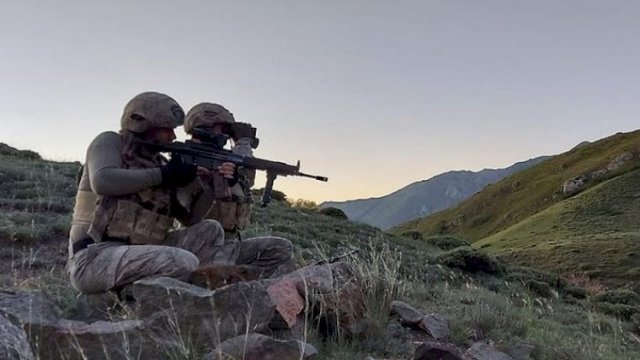 Türk ordusu hərəkətə keçdi: Terrorçular məhv edildi