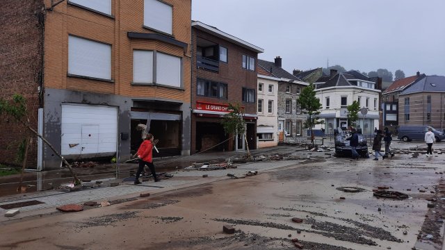 Avropadakı fəlakətdən zərər çəkən azərbaycanlılar varmı?