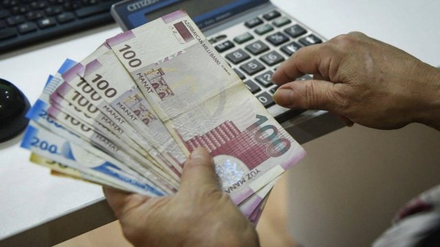 Büdcədə 2,5 milyard manat profisit yaranıb