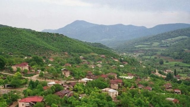 Azərbaycanın Qarabağda yaşayan ermənilərə xüsusi status verməməsinin 10 səbəbi