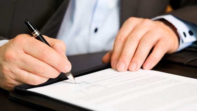 Yeni səfir təyinatlarını labüd edən səbəblər nədir?