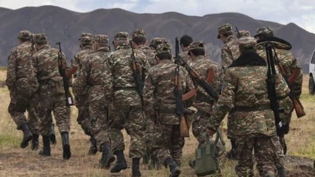 Ermənistan ehtiyatda olan hərbçiləri təlimlərə çağırmağı planlaşdırır