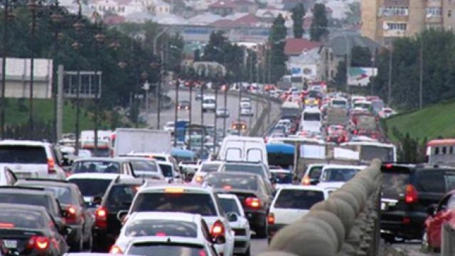 Bu yollarda tıxac var -xa0SİYAHI
