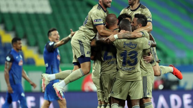 Daha 2 futbolçu heyətdən kənarlaşdırıldı – “Fənərbaxça”da