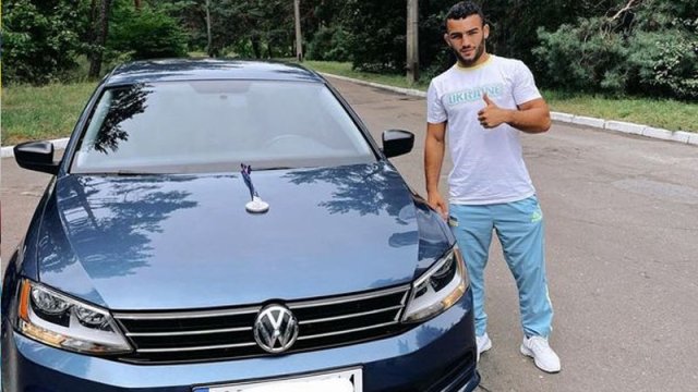 Pərviz Nəsibova Ukraynada avtomobil bağışlandı - FOTOLAR