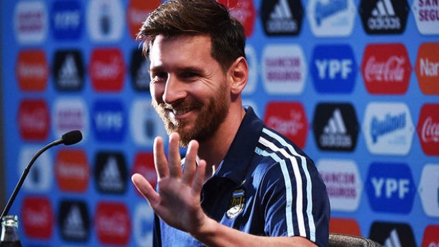 Messi “Nou Kamp”da böyük mətbuat konfransı keçirəcək
