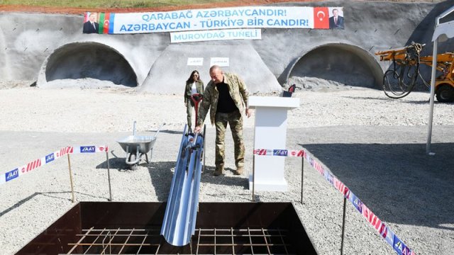 Prezident və xanımı iki tunelin təməlqoyma mərasimində iştirak etdi