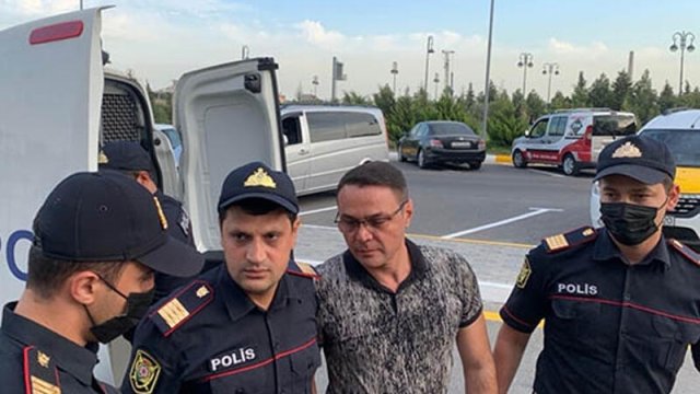 Eldəniz Səlimov 8 nəfərlik kamerada saxlanılır