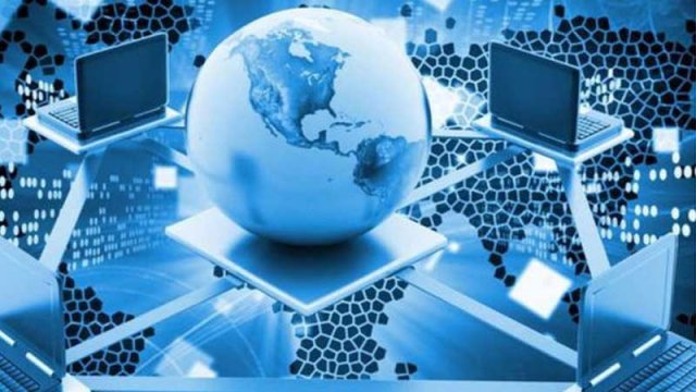 Hər kəsin problemi: keyfiyyətli internetlə niyə təmin olunmuruq?