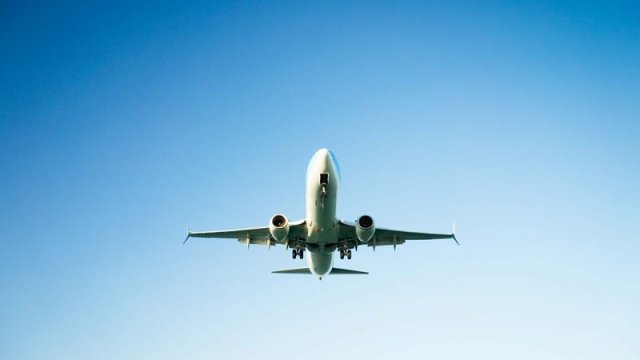 Ukrayna təyyarəsi İrana qaçırıldı