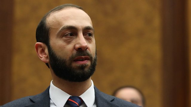 Mirzoyan Lavrovla görüşə gedir