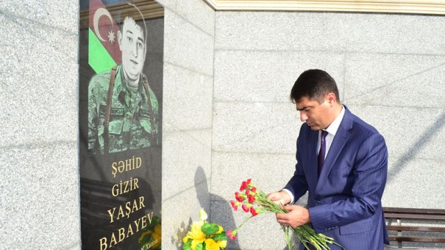 Tovuz döyüşləri şəhidimiz Yaşar Babayevin adının əbədiləşdirilməsi məqsədilə xatirə lövhəsi inşa olunub