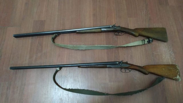 Qəbələdə iki qardaşdan silah-sursat götürüldü