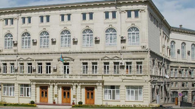 Konstitusiya Məhkəməsi əmək müqaviləsi ilə bağlı qərar qəbul etdi