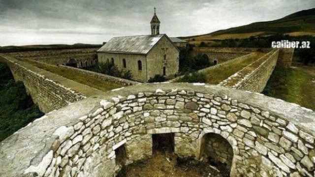 Amaras var, bayraq yoxdur - FOTOFAKT