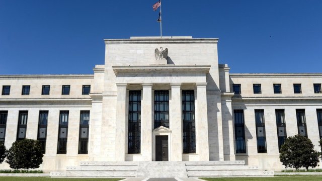 FED uçot dərəcəsini əvvəlki kimi saxladı