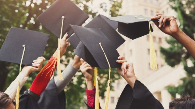 Prezident gənclərin nüfuzlu xarici ali məktəblərdə təhsil imkanları ilə bağlı sərəncam imzaladı