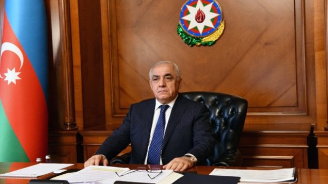 Əli Əsədov növbəti iclas keçirdi