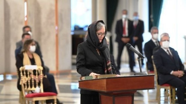 Ərəb dünyasının ilk qadın hökumət başçısı seçildi