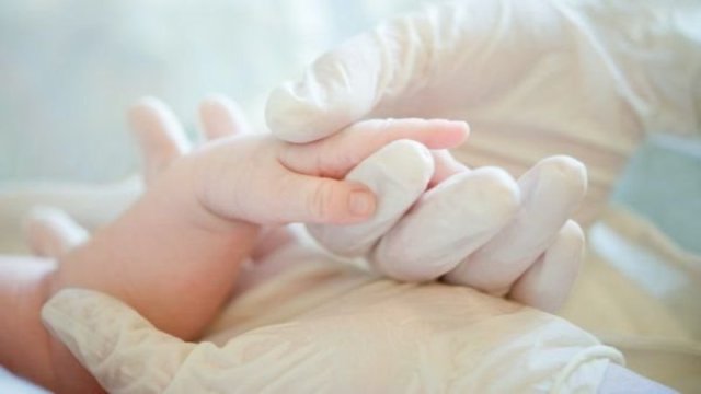 Körpələrin ölümünə səbəb olan əsas xəstəliklər açıqlandı