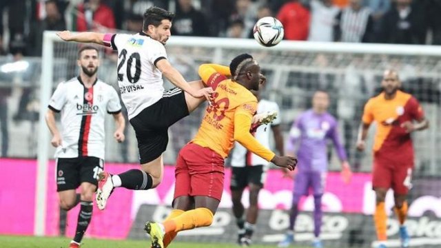 “Beşiktaş” “Qalatasaray”ı məğlub etdi