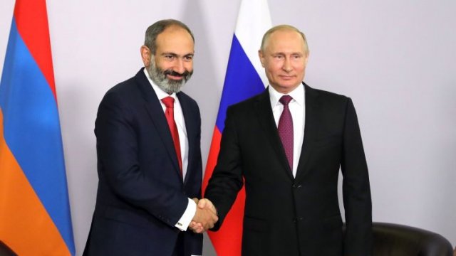 Paşinyan Putinin xəritə təklifi ilə RAZILAŞDI