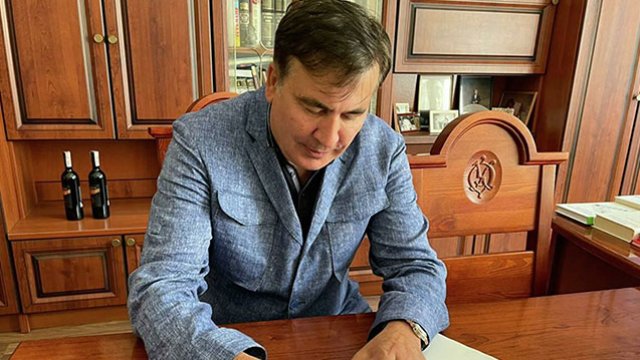 Saakaşvili tibbi yardıma razılıq verdi